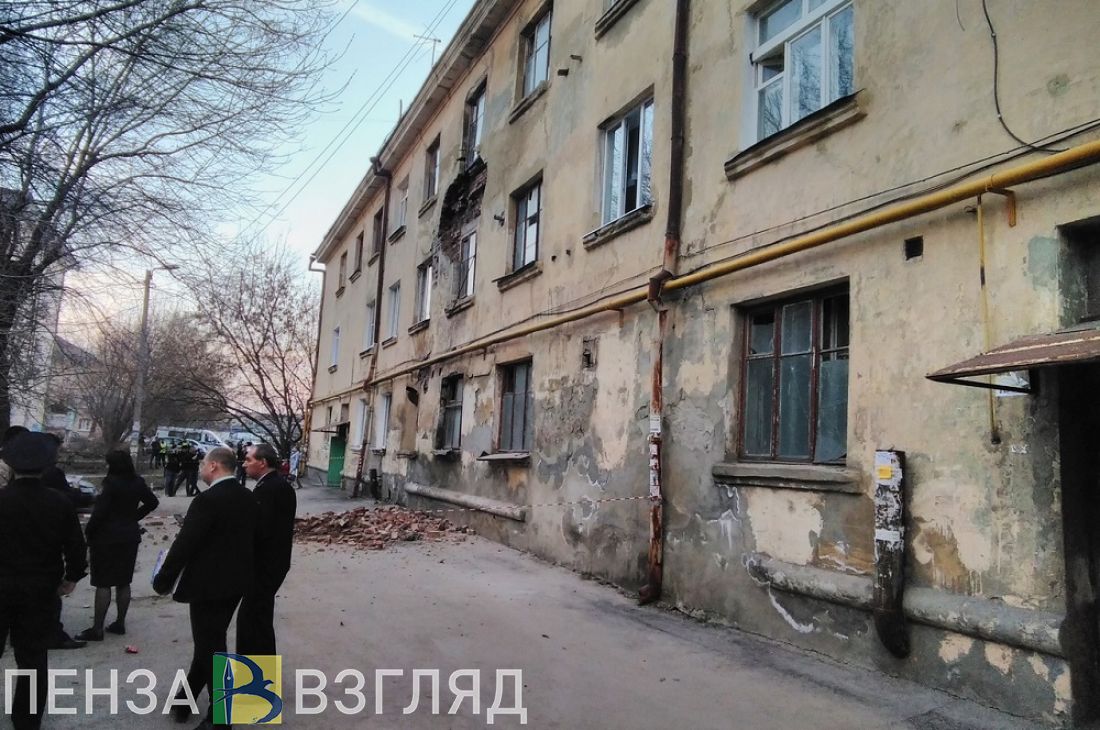 Появилось видео с места обрушения кирпичной кладки в пензенском общежитии